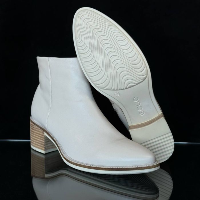 Ботильйони ECCO Shape Sartorelle 42 р.