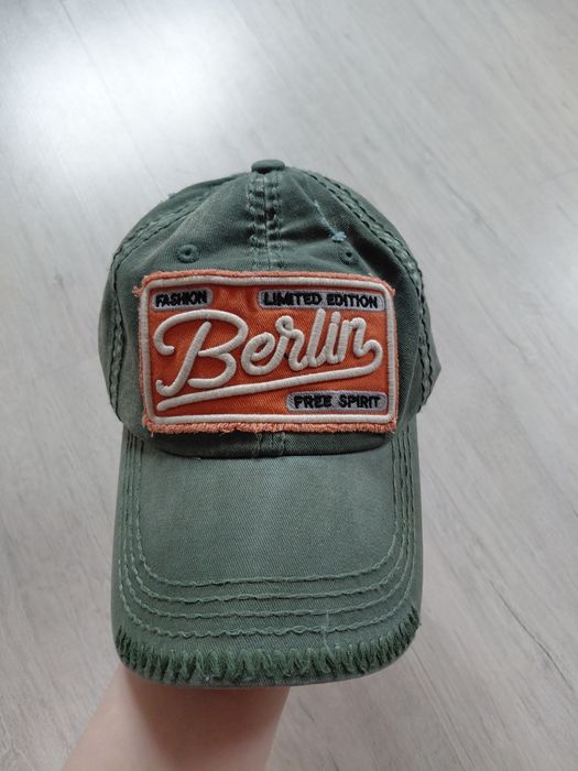 Кепка бейсболка Robin Ruth