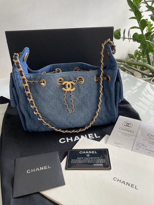 Mała dżinsowa torebka Chanel 25