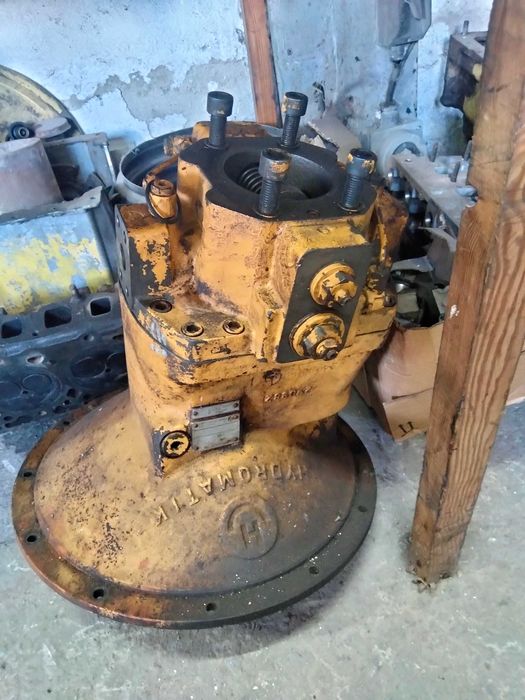 Pompa Hydrauliczna Główna Liebherr 911 921 Itp Rozdzielacz Zwolnica