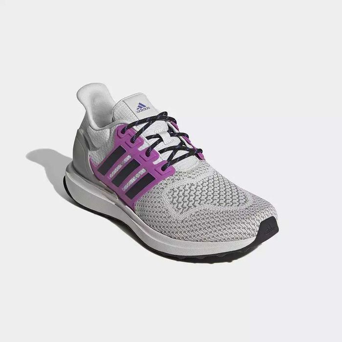 Оригінальні кросівки adidas Ubounce DNA (Розпродаж до -70%)