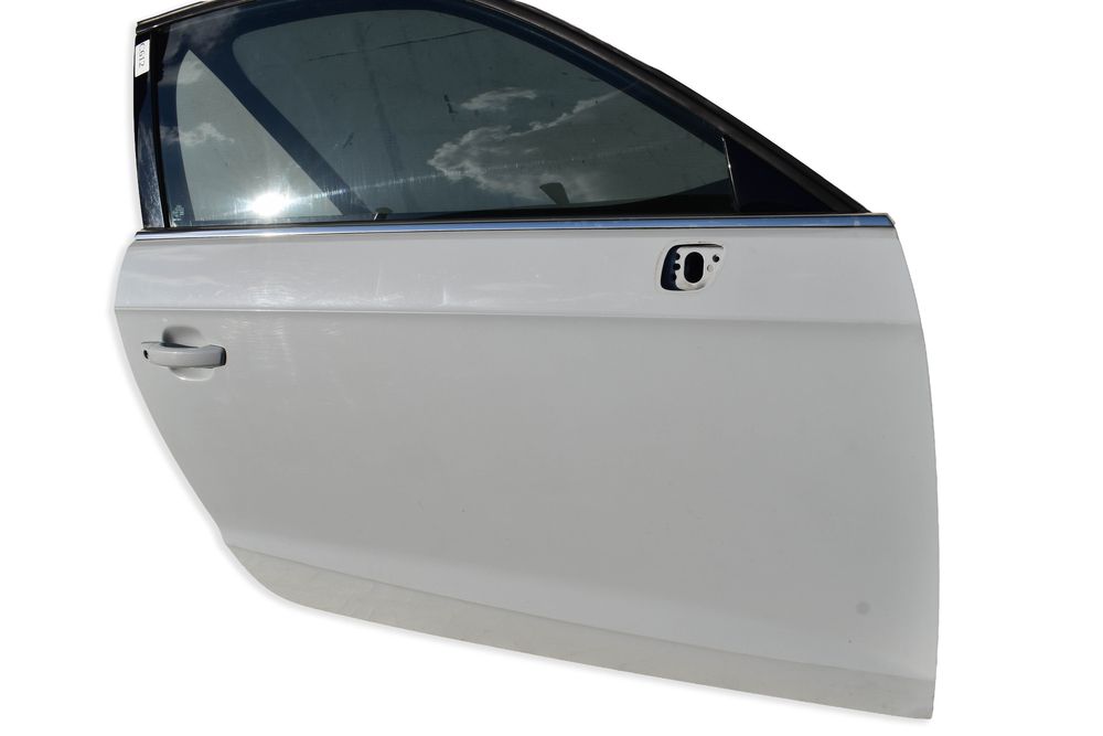 Drzwi Prawy Przód AUDI A3 8V HATCHBACK 12-18 Kolor: LS9R