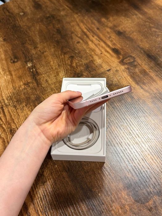 Продам iphone 15 plus 128 gb рожевий