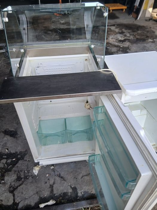 Lodówka,Schładzarka do napoi wyposażenie Baru PUB