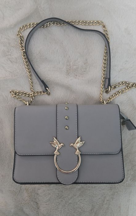 Torebka w stylu pinko