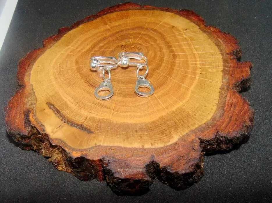 Metalowe kajdanki klipsy