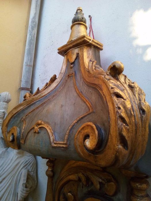 Altar em talha dourada séc XVIII