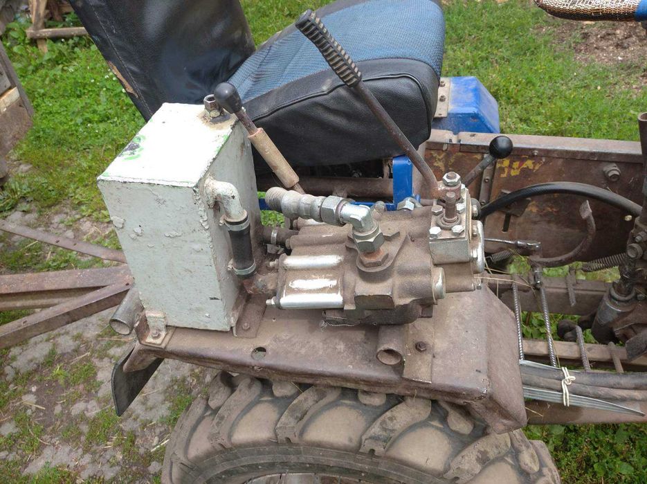 Трактор, культиватор