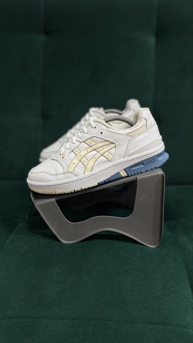 buty damskie skórzane firmy Asics