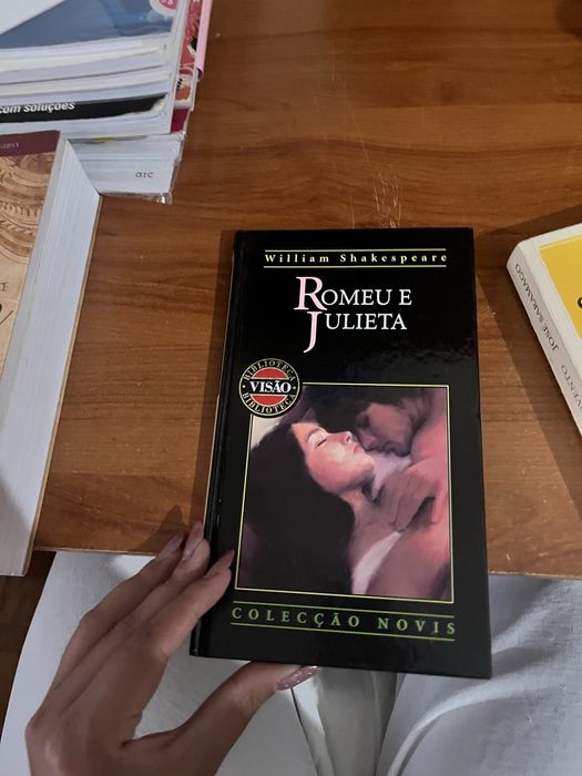 Trio de livros do secundario