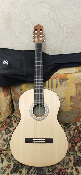 Гітара Yamaha C40M з чохлом (Нова)