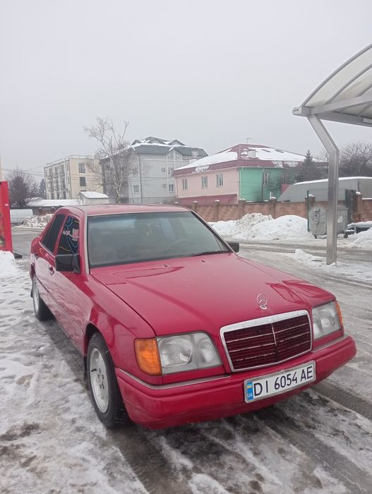 Продаю свій Мерседес 124