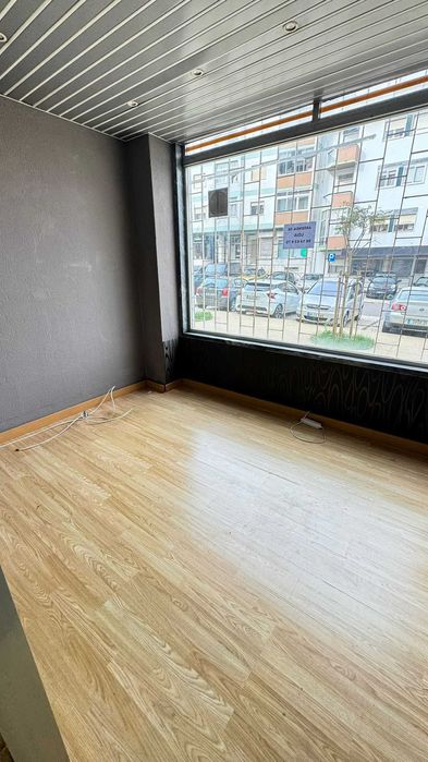 Para arrendar de Espaço comercial - Centro Comercial Bela Vista