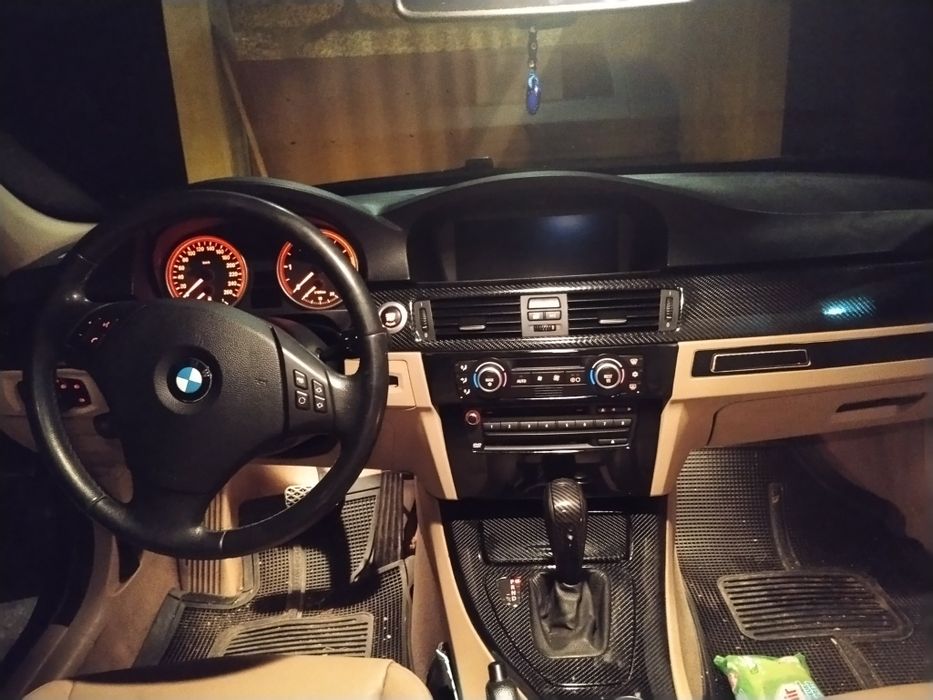 BMW 330d Auto 231cv
