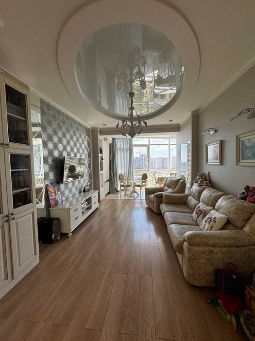 Продам 2-х комнатную квартиру с ремонтом в ЖК Армейский, парк Победы