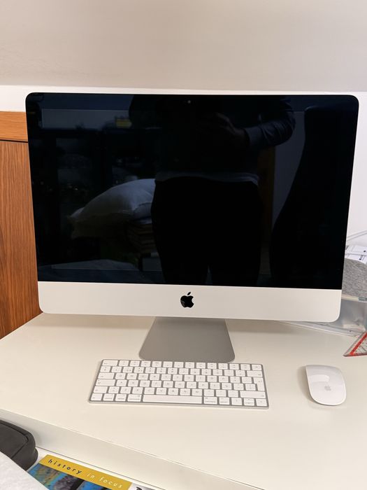 iMac Retina 4K 21.5" (2019) – 1TB – Radeon Pro – Apple Keyboard + Mouse