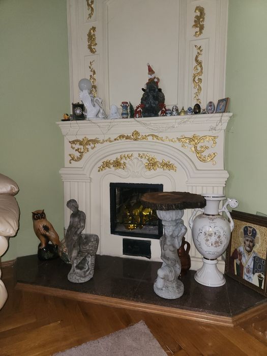 Столик из гипса бетона