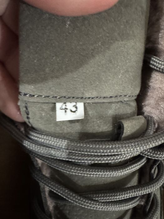 Sapatilha/bota tamanho 43 - novas