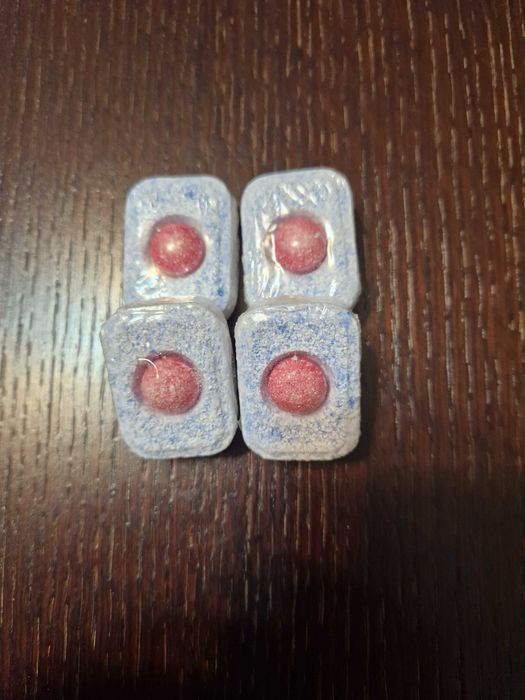 Tabletki do zmywarki finish power essential w folii rozpuszczalnej 100