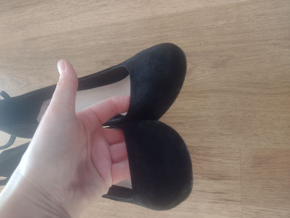 Buty na słupku r 38