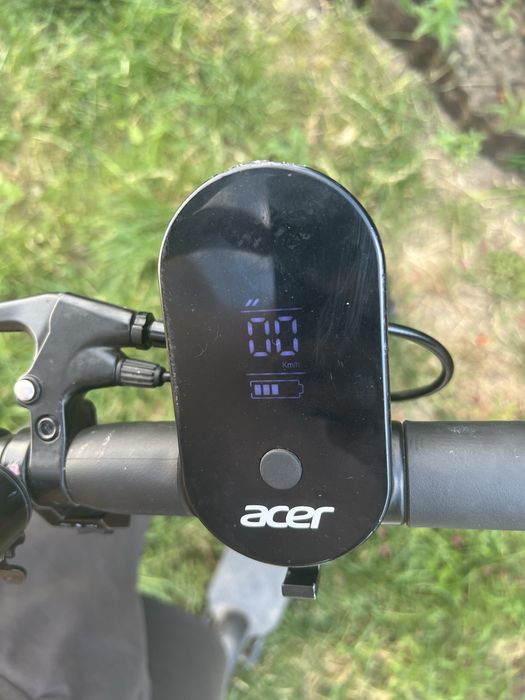Продам электро самокат acer series 3