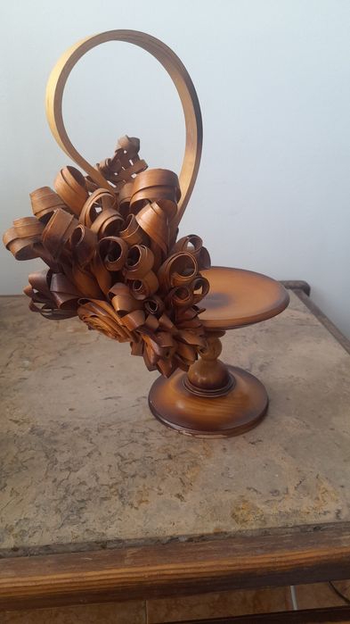 Peça de artesanato em madeira