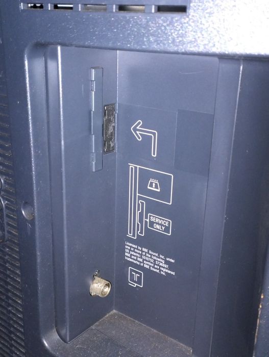 Vendo TV Sony LCD  impecável
