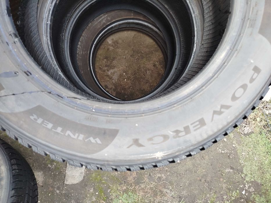 A995# Opony Uzywane Zimowe 215/65/17" Pirelli