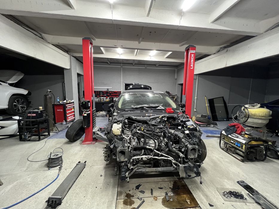 СТО відновлення авто після ДТП зварювальні роботи хімчистка автопідбір