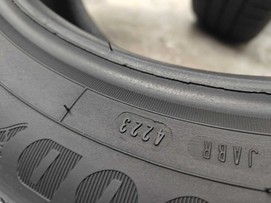 2шт R17 205 55 шини літні 23р Goodyear Efficient Grip Performance