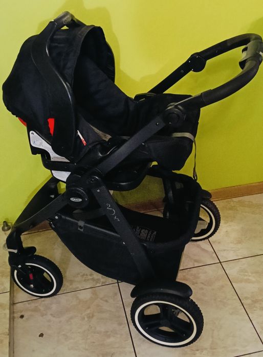 Wózek głęboko-spacerowy z forelikiem samochodowym 3w1