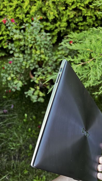 Asus UX32A Series i5-3317U 4ГБ DDR3 13.3” LCD