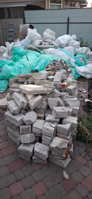 Віддам будівельне сміття на підсипку ( Самовивіз)