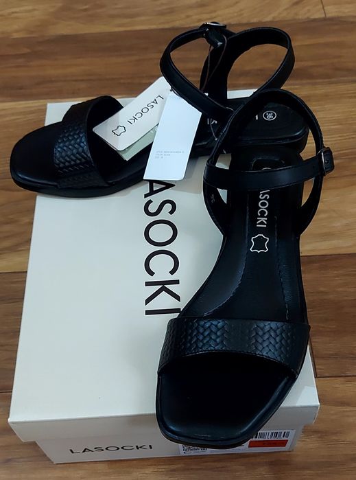 Sandaly damskie Lasocki 36