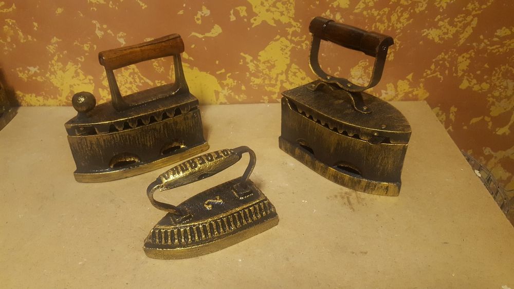 Утюг праска угольный на углях кафе раритет ретро интерьер антиквар