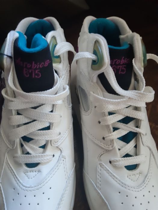 Sneakersy marki Avia 40