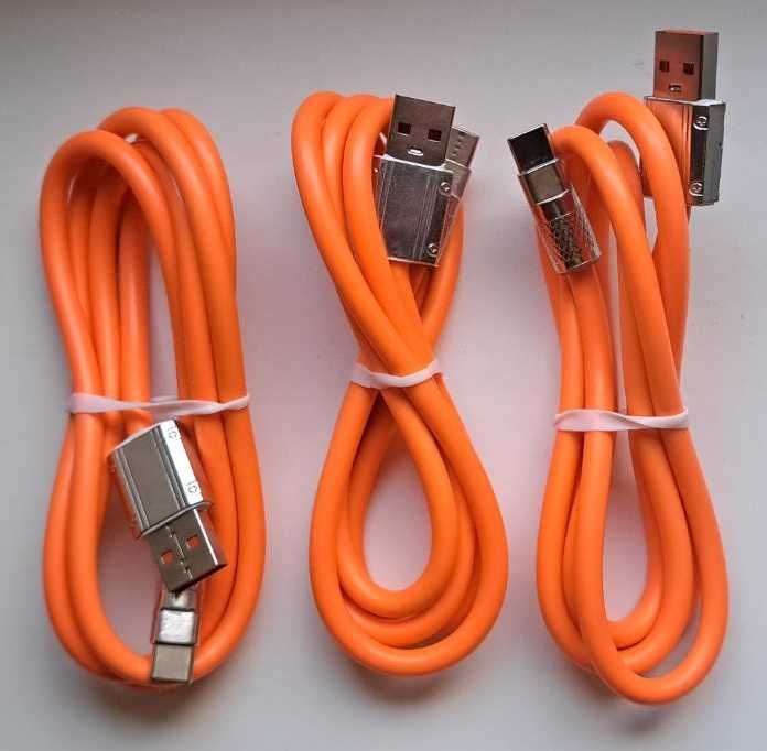 Потужні зарядні пристрої телефонів. Різноманітні кабелі