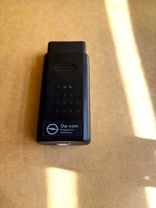 Автосканер OP-COM Diagnostic Interface для Opel + USB кабель