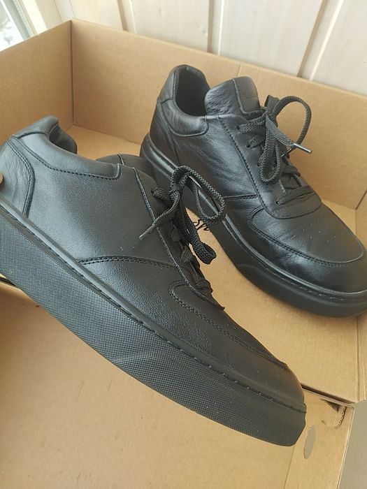 Чорні кеди з італійської шкіри б/у 26.5 см  в ідеальному стані