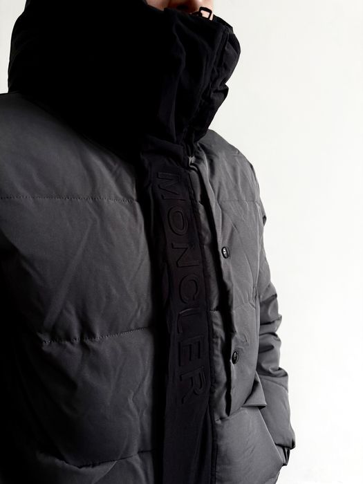 Пуховик Moncler