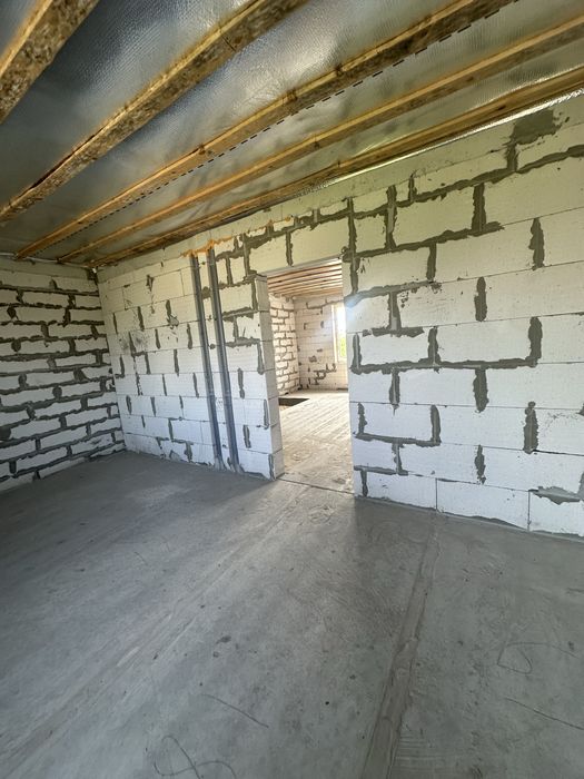 Продаж таунхауса на Летрі(Таращанський масив), можливий продаж по програмах.