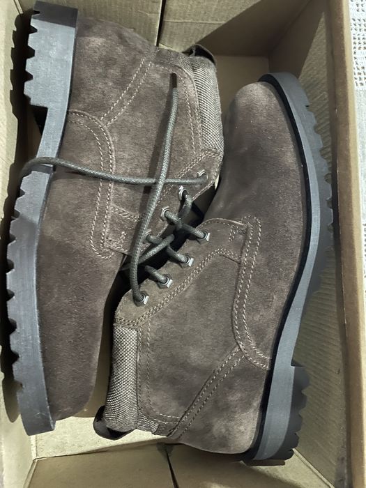 Botas camurça novas