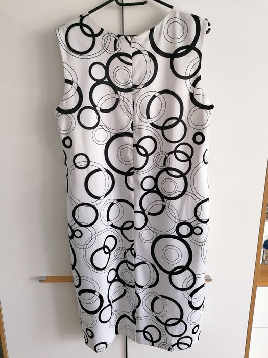 Sprzedam sukienkę rozmiar 46