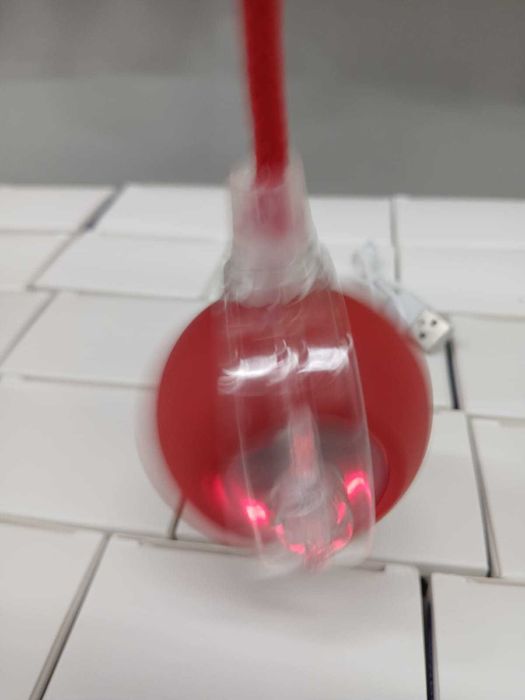 Bola USB Vibra Para Gatos e Cãos