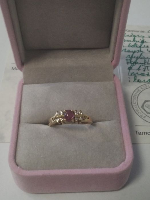 Złoty pierścionek z rubinem i brylantami złoto 585 rozm. 15