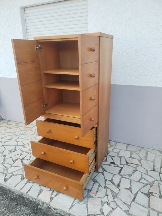 Móvel de quarto semi novo