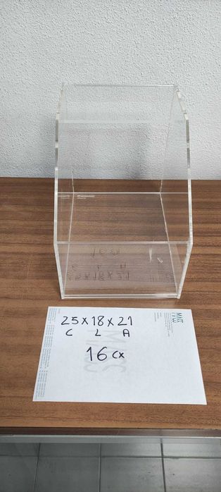 Caixas de arrumação447437016452966400
