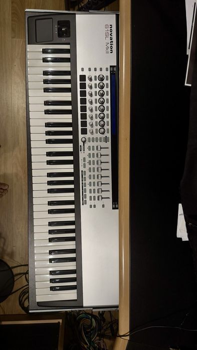Novation SL MkII – 61 teclas | MIDI Controller - Oportunidade!