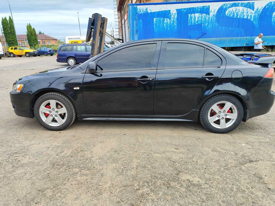 Продам автомобіль mitsubishi lancer 10