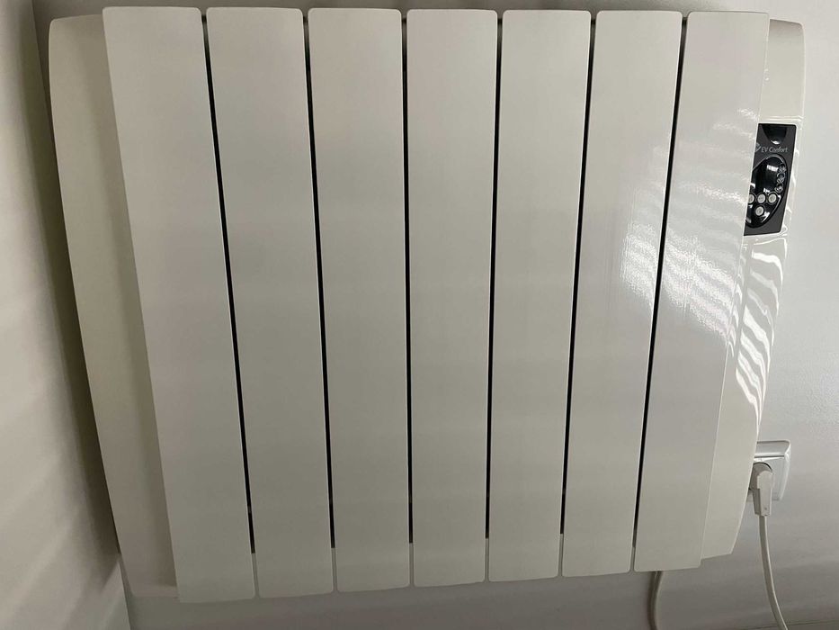 AQUECEDOR/RADIADOR de fluido térmico - 850W (Parede)